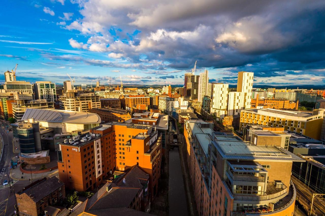 Hilltop Serviced Apartments - Deansgate Manchester Exterior photo