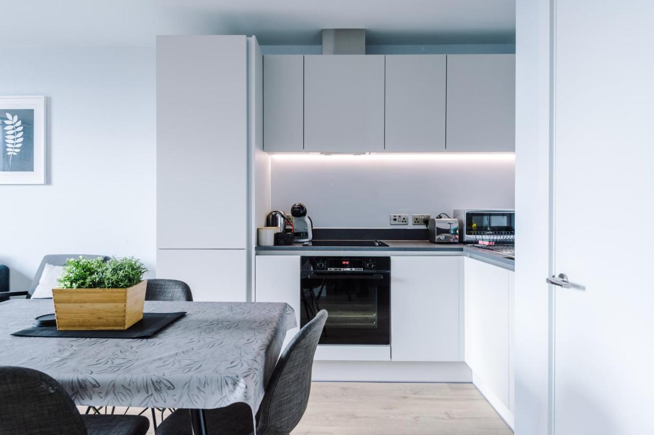 Hilltop Serviced Apartments - Deansgate Manchester Exterior photo