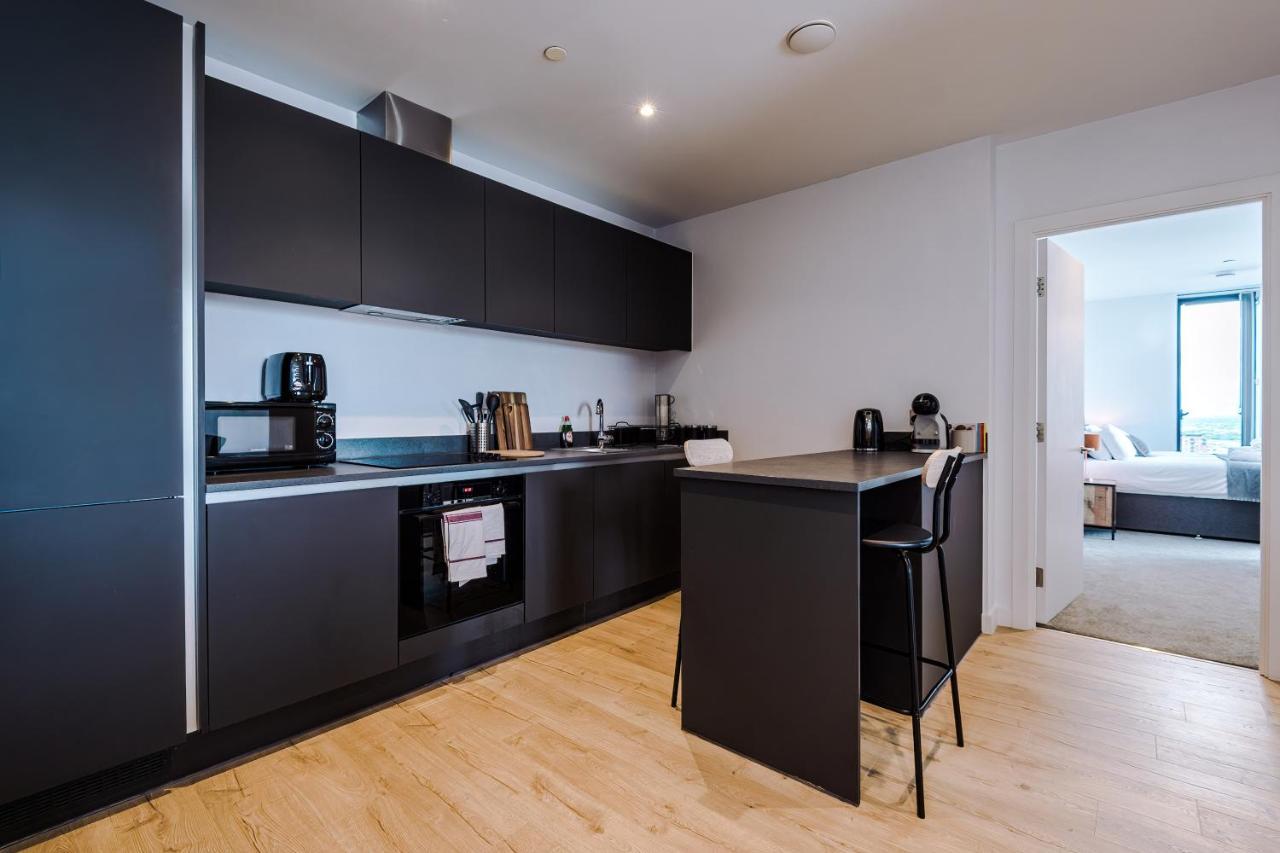 Hilltop Serviced Apartments - Deansgate Manchester Exterior photo